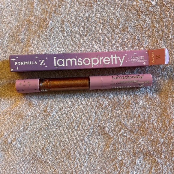 Formula Z Other - Formula Z Iamsopretty shadow stick duo in pretty magic liquid and cream stick